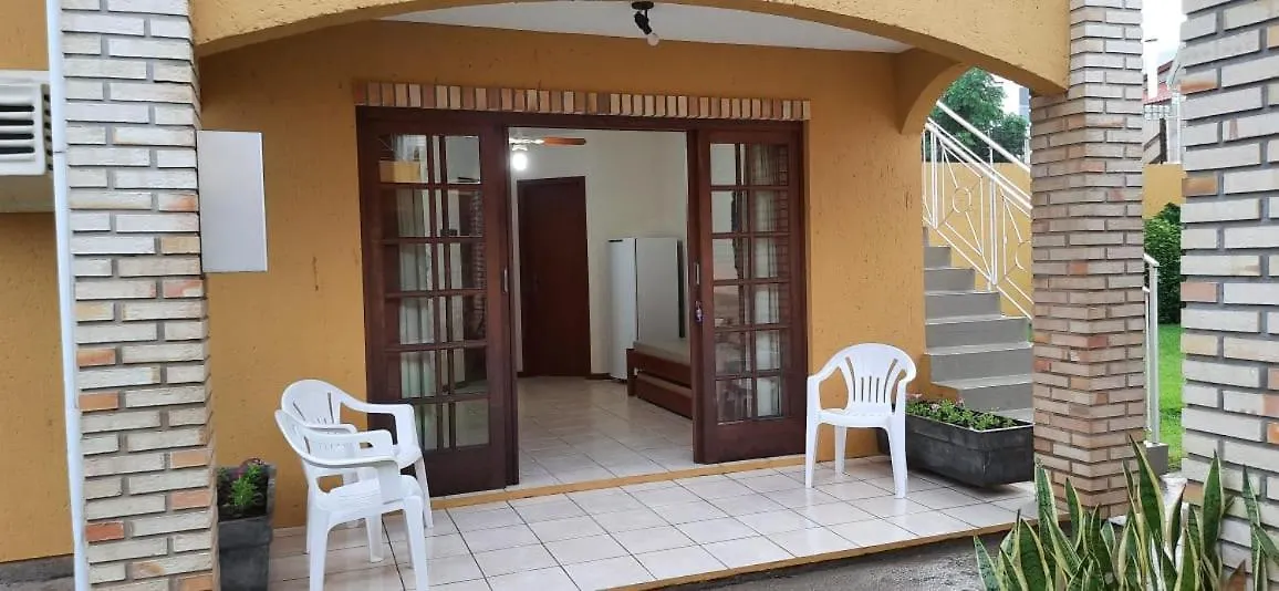 Residencial E Pousada Com Piscina Farol 9 Proximo Ao Mar Флорианополис Апартаменты