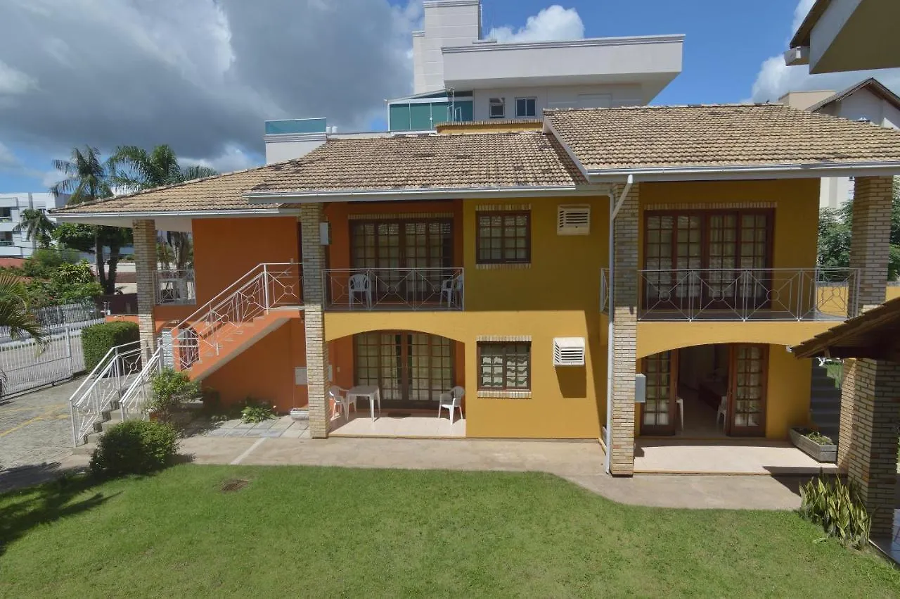 Residencial E Pousada Com Piscina Farol 9 Proximo Ao Mar Флорианополис Апартаменты